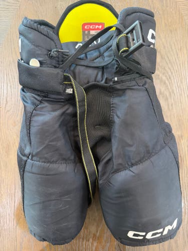 Youth Large CCM AS-V Pro Hockey Pants (Used)