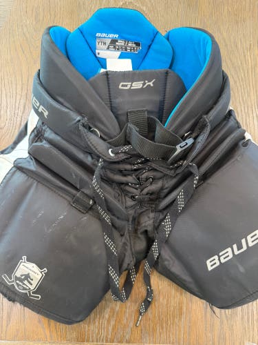 Youth Medium Bauer prodigy Hockey Pants (Used)