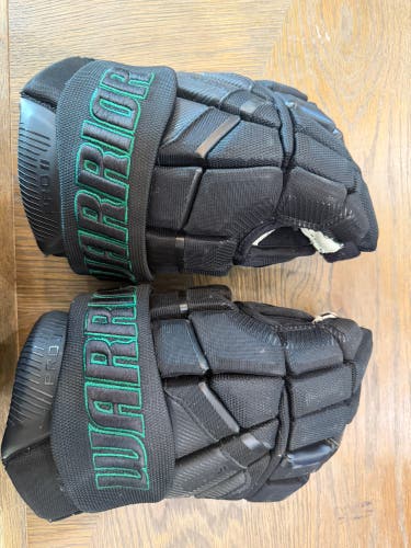 Warrior AX1 Pro Gloves 12" (Used)