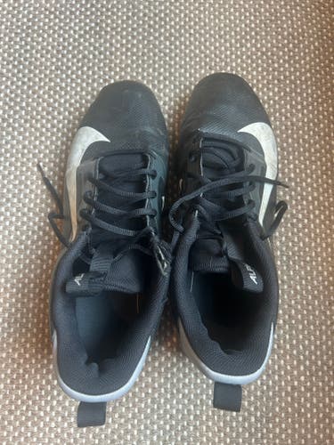 Men's Size 13.0 (W 14.0) Low Top Molded Cleats (Used)