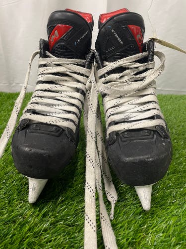 Junior CCM JetSpeed FT6 Pro Hockey Skates Regular Width Size 3 (Used)