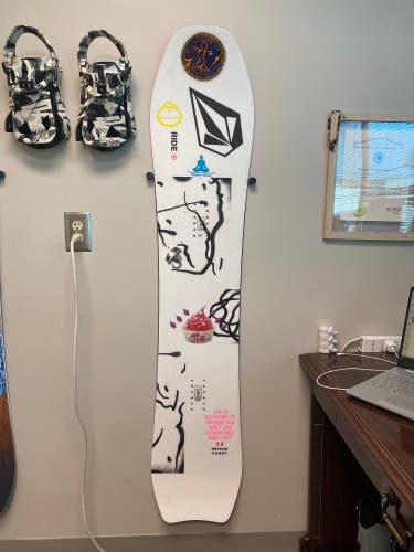 Ride Snowboard All Mountain Without Bindings Medium Flex 158 cm (New)