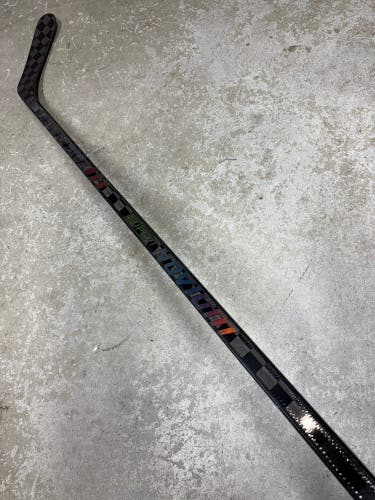 100 Flex P29 Senior Warrior Super Novium Right Hand Hockey Stick (New) Pro Stock