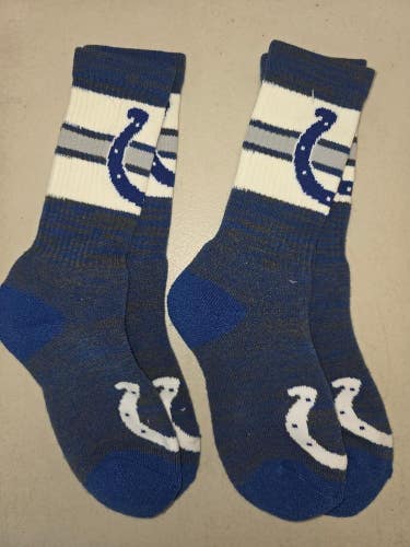 ST27 Mens Size NFL INDIANAPOLIS COLTS Lot of 2 Crew Socks MEDIUM 5-10 New