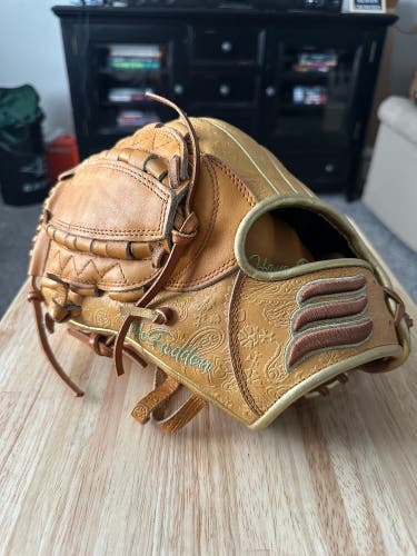 LH Pitcher's Baseball Glove 12" (Used)