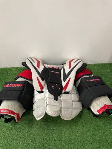 Senior Small Vaughn Vision 9400 Goalie Chest Protector (Used)