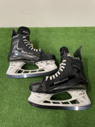 Senior Bauer S22 Supreme Matrix (SMU) Hockey Skates 8 (Used)