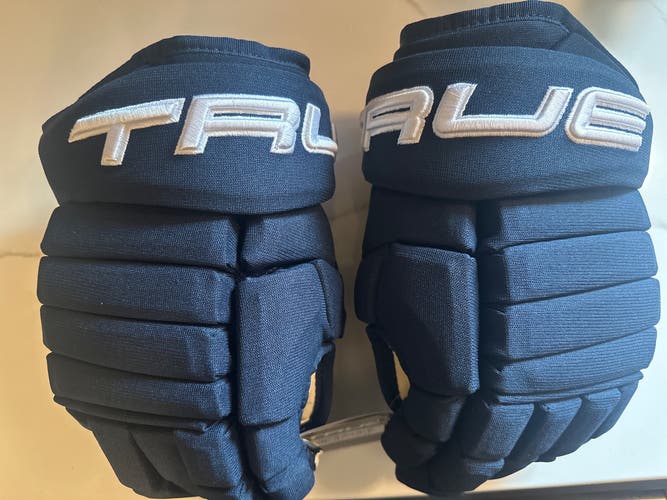 True Pro 4 Roll Gloves 14” (New) Navy Color