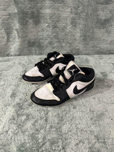 Black Men's Size M 11.0 (W 12.0) Adult Nike Air Jordan Low Top Footwear Molded Cleats (Used)