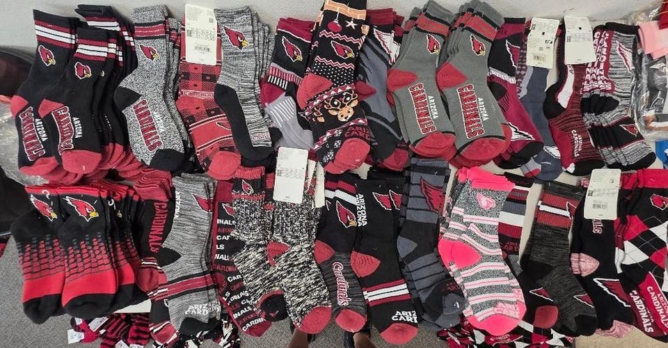Lot2 Mens NFL ARIZONA CARDINALS 20 Pairs Socks Lot MED/LG New YES 20 PAIR