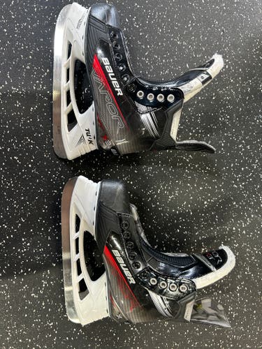 Bauer Vapor 3X Hockey Skates Regular Width 8 (Used)