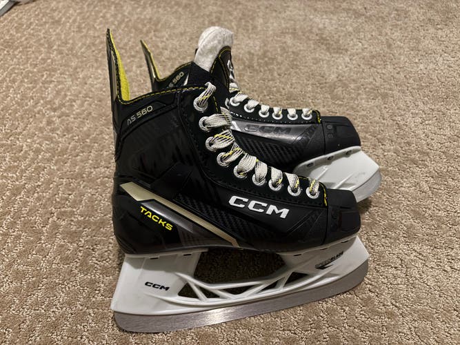 CCM Tacks Junior Hockey Skates - Like New