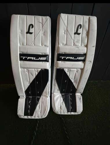31" 2025 True L95 Goalie Leg Pads (Used)