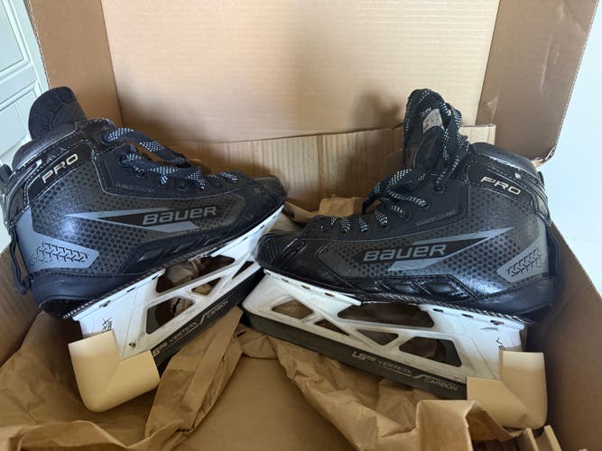 Bauer Pro Hockey Goalie Skates Regular Width Size 5.5 (Used)