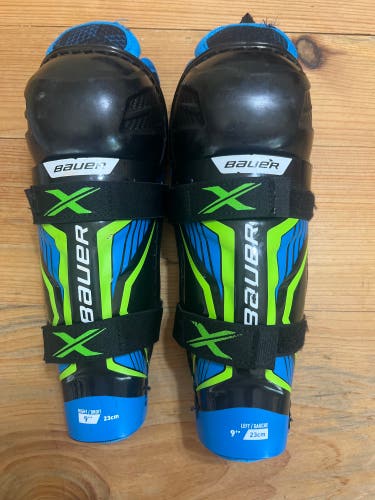Youth Bauer X- 9" Shin Pads (Used)