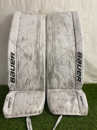 White Large Senior Bauer Supreme M5 Pro Goalie Leg Pads (Used)