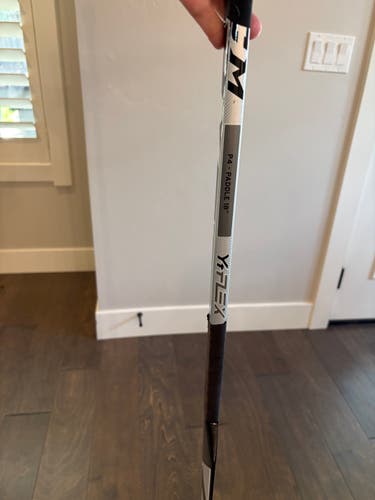 Youth CCM YFlex Full Right Goalie Stick 19" Paddle (Used)