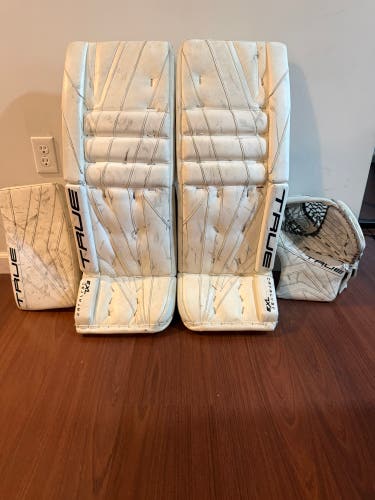 32" 2023 True 7X3 Regular Goalie Full Set Pro Stock (Used)