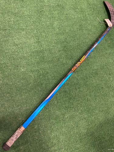 Junior Bauer Nexus Sync Hockey Stick Right Handed P88 40 Flex (Used)