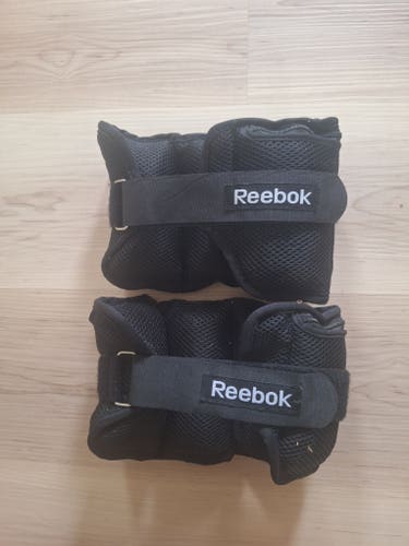 (Used) Reebok black ankle weights