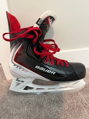 Bauer Vapor Fly30 Hockey Skates 10 (Used)