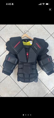 M/L Warrior Ritual X3 E+ Goalie Chest Protector (Used)