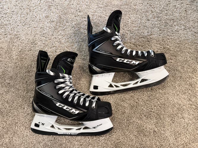 CCM Ribcor 80K Hockey Skates Regular Width 8