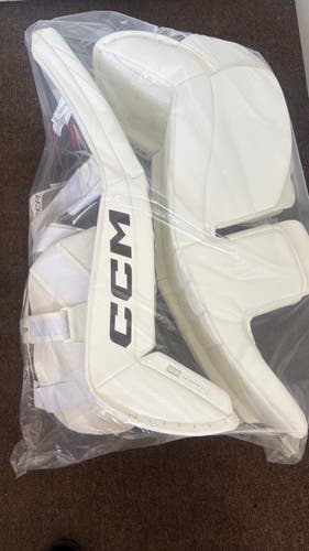 34 +1Sr CCM EFlex 7 Goalie Leg Pads Pro Stock (New)