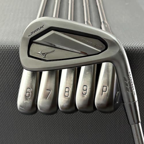 MIZUNO JPX 925 FORGED BLACK IRON SET 5-P
