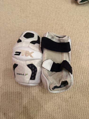 Small Youth STX Cell III Arm Pads (Used)
