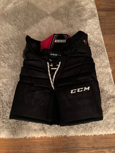 Intermediate Small CCM 1.9 Hockey Goalie Pants (Used)