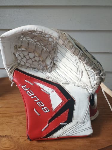 Bauer one 70 goalie catcher
