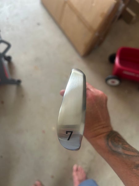 Men's Vice Right Handed Iron Set Regular Flex (Used)