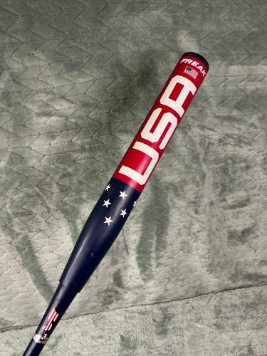 Miken Freak Composite Bat (-9) Composite 25 oz 34" (Used)