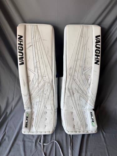 30" Vaughn SLR4 Goalie Leg Pads (Used)