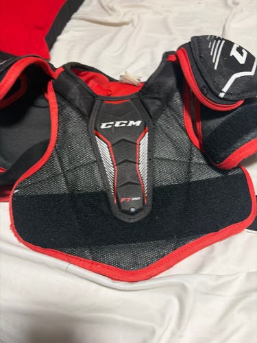 Men's Large Junior CCM JetSpeed FT350 Shoulder Pads (Used)