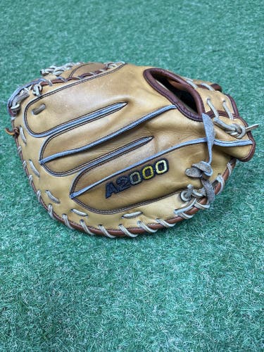 Used Wilson A2000 CM33 33in Baseball Catchers Mitt - Like New