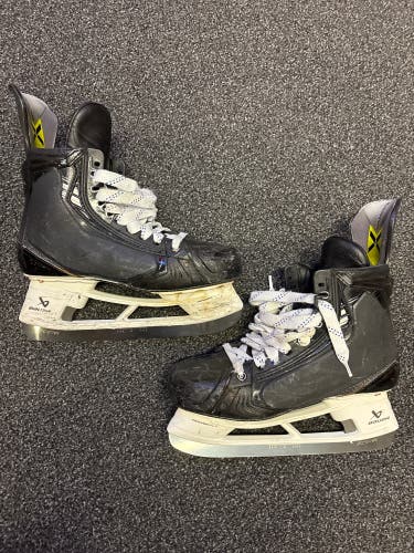 Pro Stock Custom Bauer Vapor Hyperlite 2 Skates