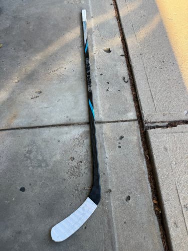Senior Bauer Nexus Tracer Right Handed Hockey Stick P92 70 Flex (Used)