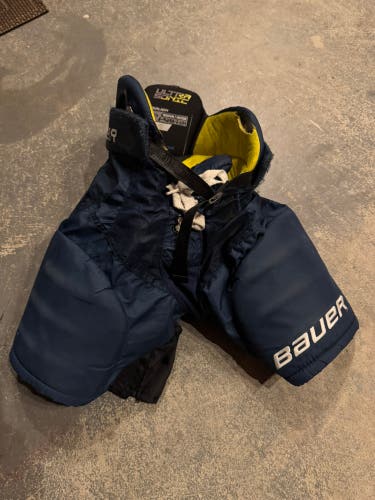 Youth Medium Bauer Supreme Ultrasonic Hockey Pants (Used)