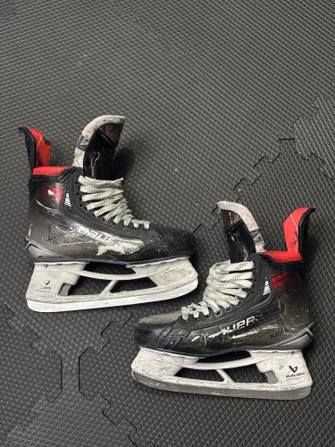 Bauer Vapor X5 Pro size 8.5 fit 1 Ice Hockey Skates