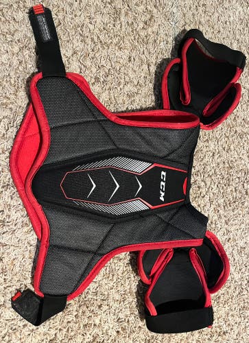Medium Junior CCM JetSpeed FT350 Shoulder Pads (Used)