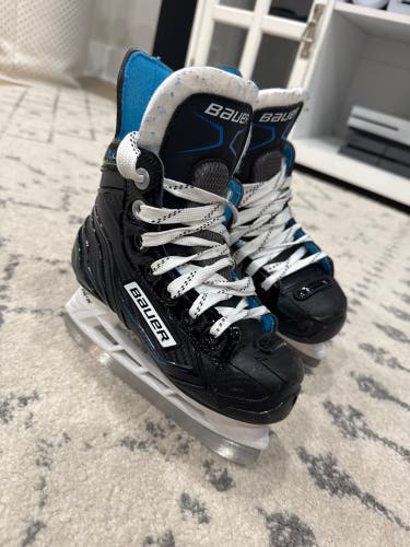 Bauer XLP Hockey Skates Regular Width 10 (Used - excellent)