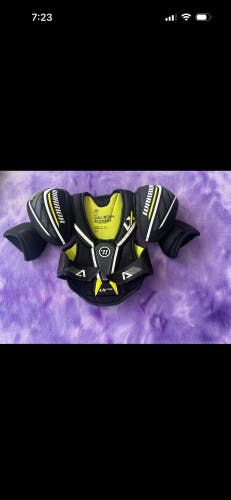 Small / Medium Youth Warrior ALPHA LX PRO Shoulder Pads (Used)