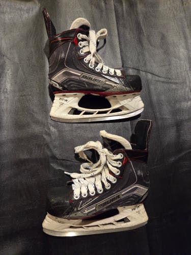 Bauer Vapor X500 Hockey Skates Regular Width Size 2D = US3 (Used)