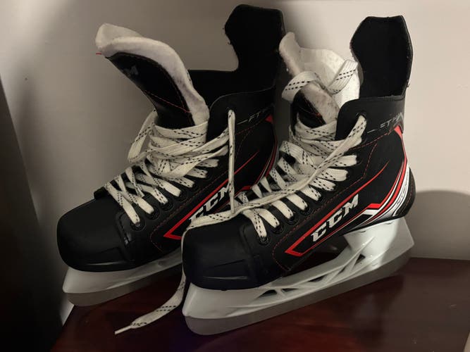 2017 CCM JetSpeed FT340 Hockey Skates Size 4 (Used)