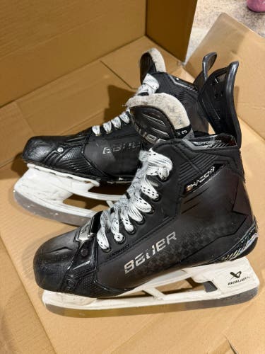 Black 2024 Bauer Supreme Shadow Hockey Skates 8 (Used)