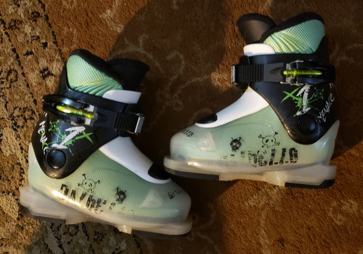KIDS 15.5 MONDO/SIZE 9 BOYS SKI BOOTS Dalbello Menace 1 *USED* WASHED/CLEANED