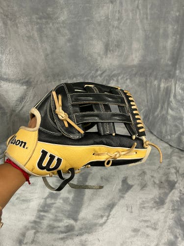 Black Wilson A2000 RH Infield Baseball Glove 12.25" (Used)
