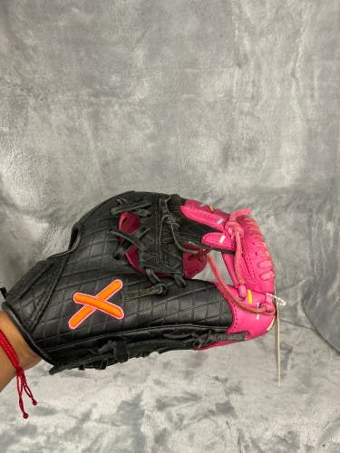Black Absolutely Ridiculous RH Infield Baseball Glove 11.5" (Used)